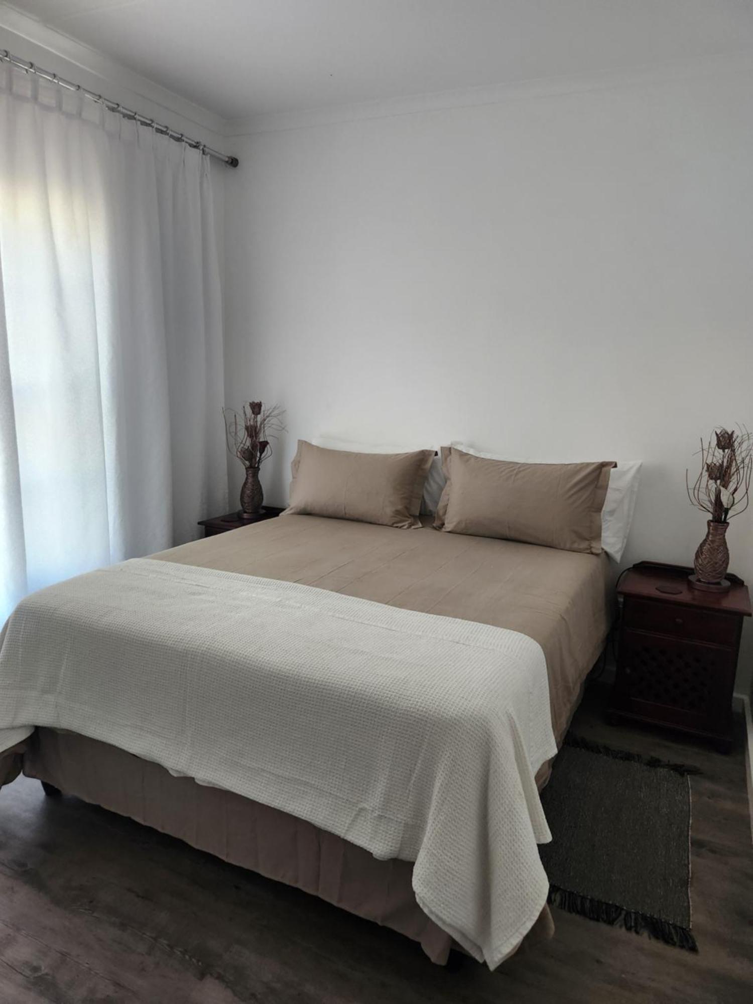 1 * Somerset West